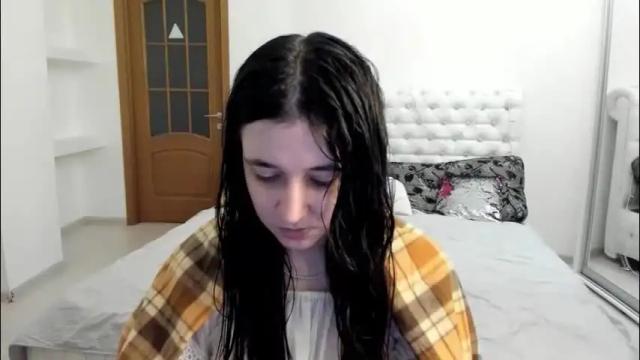 Image 4 of ginablum Stream on Chaturbate on 8 days ago