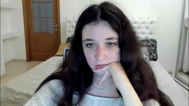 Image 3 of ginablum Stream on Chaturbate on 5 days ago