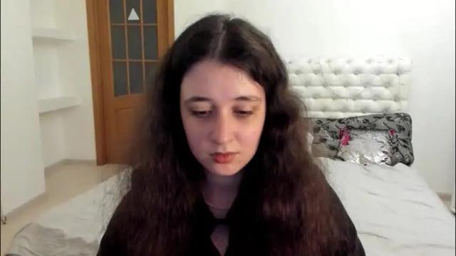Image 4 of ginablum Stream on Chaturbate on 22 hours ago