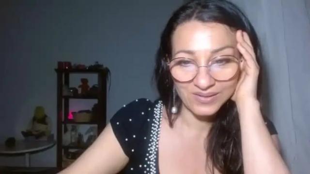 Image 12 of ginaoneon Stream on Chaturbate on 21 months ago