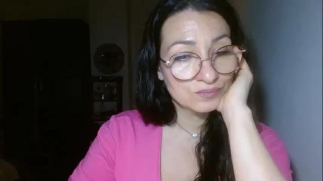 Image 4 of ginaoneon Stream on Chaturbate on 9 months ago