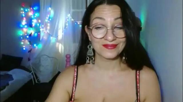 Image 4 of ginaoneon Stream on Chaturbate on 5 months ago