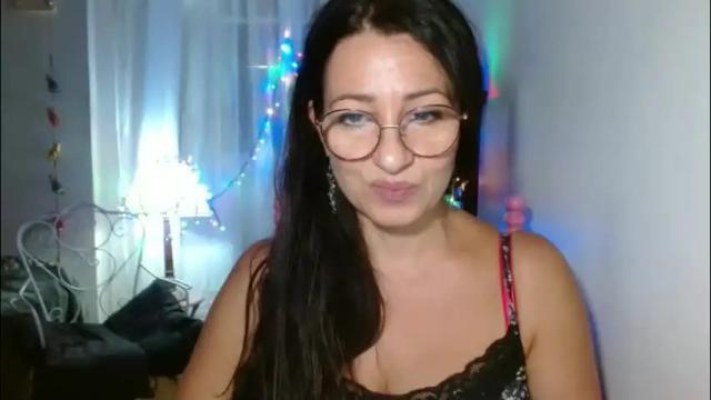 Image 6 of ginaoneon Stream on Chaturbate on 3 months ago