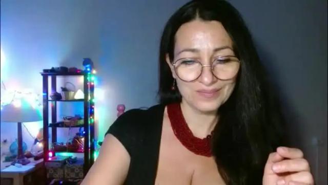 Image 4 of ginaoneon Stream on Chaturbate on 2 months ago