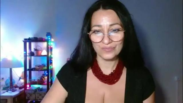 Image 7 of ginaoneon Stream on Chaturbate on 2 months ago