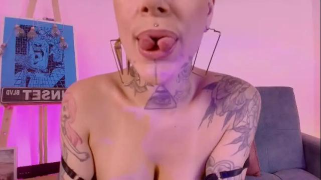 Image 3 of ginebraafxx Stream on Chaturbate on 1 month ago