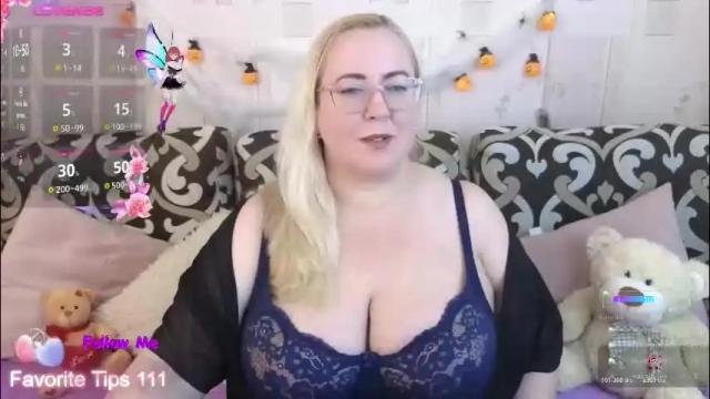 Image 2 of ginesia Stream on Chaturbate on 2 months ago