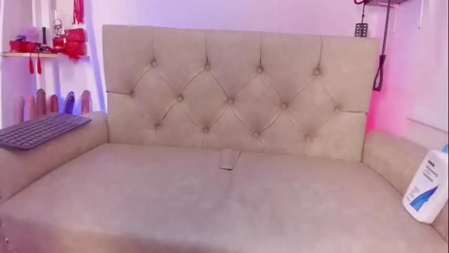 Image 10 of ginevra_boobs Stream on Chaturbate on 1 month ago