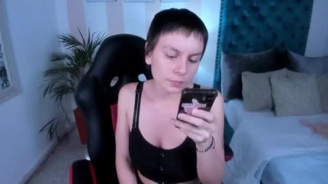 Image 3 of ginevra_cassell1 Stream on Chaturbate on 19 months ago