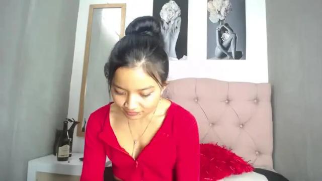 Image 4 of ginevra_thomson Stream on Chaturbate on 16 months ago