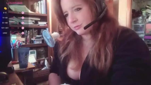 Image 2 of ging3r5nap Stream on Chaturbate on 25 months ago