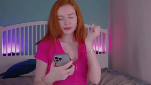 Image 2 of ginger_arin Stream on Chaturbate on 23 months ago