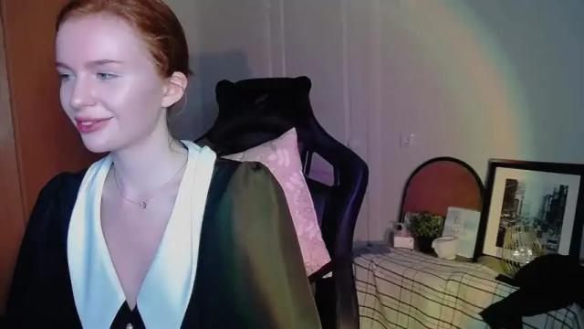 Image 3 of ginger_arin Stream on Chaturbate on 23 months ago