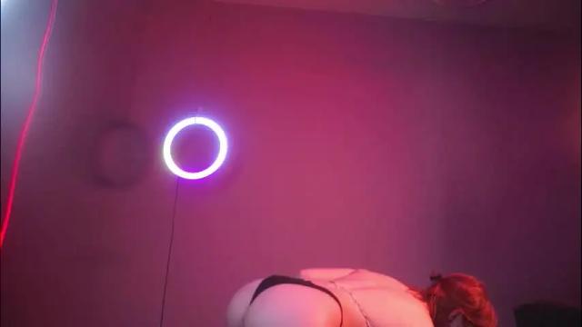 Image 2 of ginger_hugs Stream on Chaturbate on 1 month ago