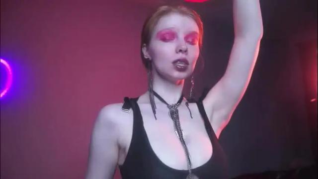 Image 3 of ginger_hugs Stream on Chaturbate on 1 month ago