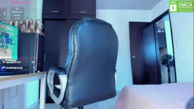 Image 7 of ginger_smil Stream on Chaturbate on 1 month ago