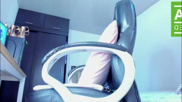 Image 12 of ginger_smil Stream on Chaturbate on 22 days ago