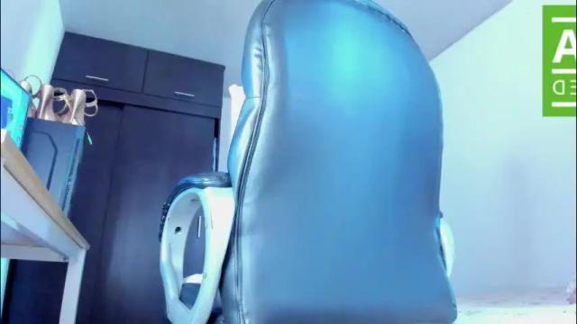 Image 2 of ginger_smil Stream on Chaturbate on 22 days ago