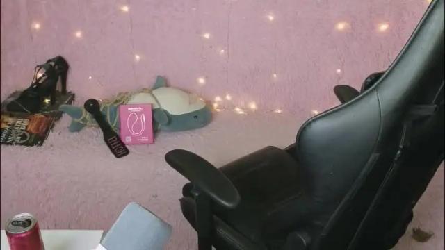 Image 2 of ginger_stay Stream on Chaturbate on 1 month ago