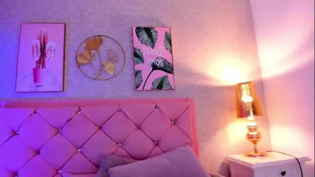 Image 10 of ginger_violetta Stream on Chaturbate on 4 days ago