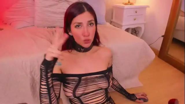 Image 4 of ginger_violetta Stream on Chaturbate on 1 month ago