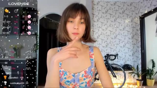Image 2 of gingerbread__house Stream on Chaturbate on 13 months ago