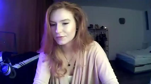 Image 8 of gingercutepie Stream on Chaturbate on 19 months ago