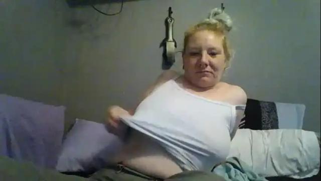 Image 6 of gingerkitten420 Stream on Chaturbate on 12 months ago