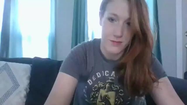 Image 2 of gingersnaplovexo Stream on Chaturbate on 13 months ago