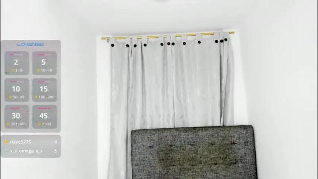 Image 2 of gingersophie_ Stream on Chaturbate on 1 month ago