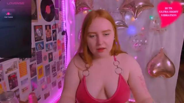 Image 3 of gingerspussy Stream on Chaturbate on 15 months ago
