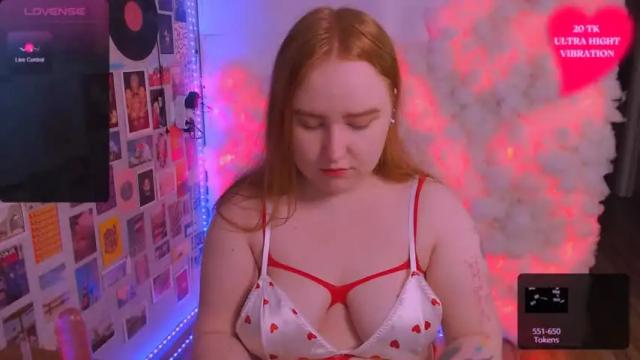 Image 3 of gingerspussy Stream on Chaturbate on 14 months ago