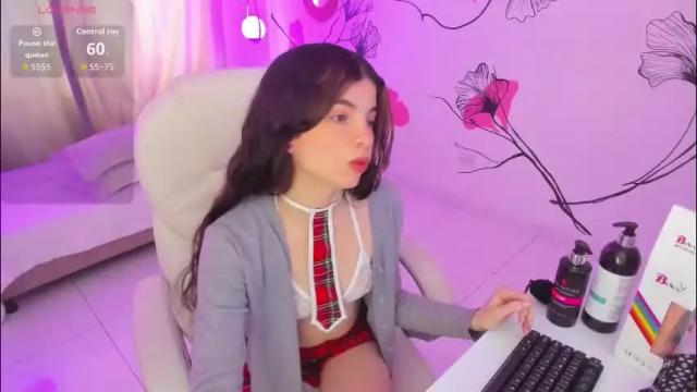 Image 2 of ginnywett Stream on Chaturbate on 1 month ago