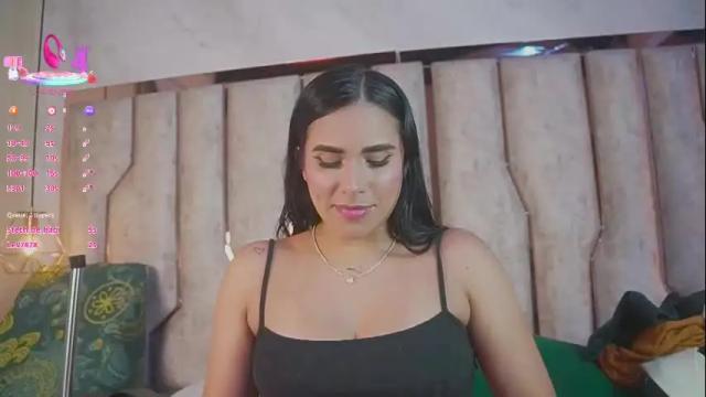 Image 2 of giorgia_13 Stream on Chaturbate on 1 month ago