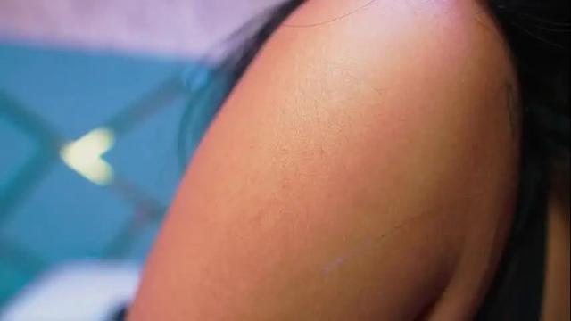 Image 4 of giorgia_13 Stream on Chaturbate on 1 month ago