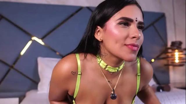 Image 6 of giorgia_13 Stream on Chaturbate on 1 month ago