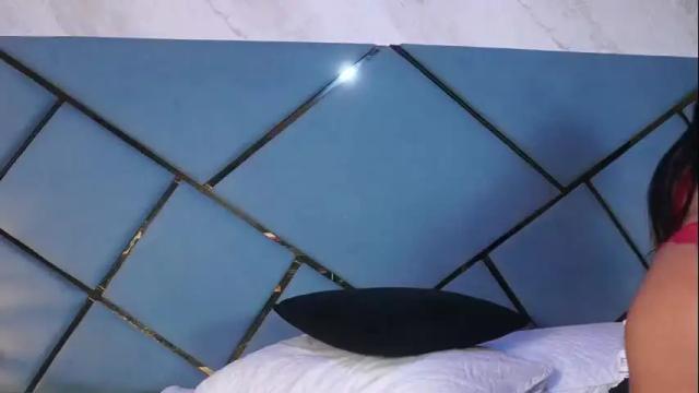 Image 7 of giorgia_13 Stream on Chaturbate on 1 month ago