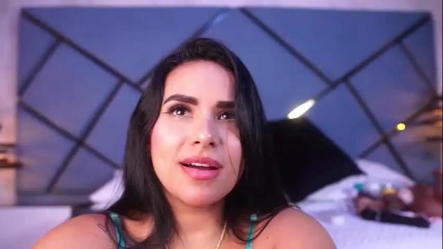 Image 10 of giorgia_13 Stream on Chaturbate on 25 days ago