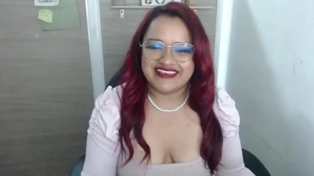 Image 3 of giorgia_smithh Stream on Chaturbate on 17 months ago