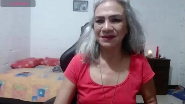 Image 3 of giorgia_xue53 Stream on Chaturbate on 15 months ago