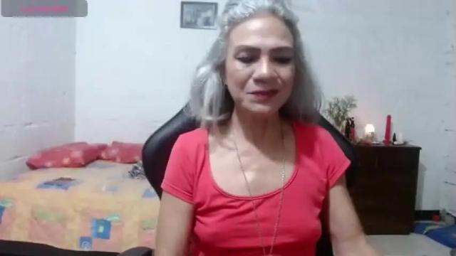 Image 4 of giorgia_xue53 Stream on Chaturbate on 15 months ago