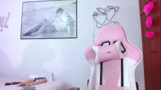 Image 12 of giorgina_montiere Stream on Chaturbate on 1 month ago
