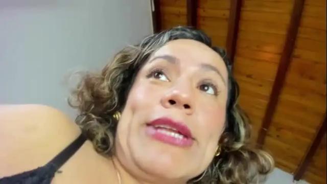 Image 6 of gipsela_gomez Stream on Chaturbate on 1 month ago