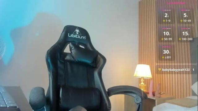 Image 4 of gipsela_gomez Stream on Chaturbate on 19 days ago