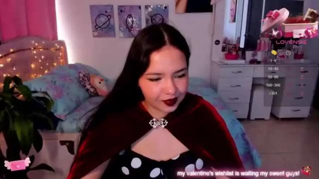 Thumbnail 2, girl_alana's Stream at Chaturbate, 16 months ago