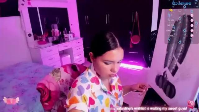 Thumbnail 3, girl_alana's Stream at Chaturbate, 16 months ago