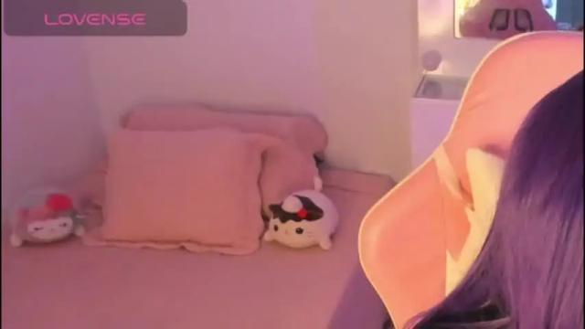 Image 11 of girl_alana Stream on Chaturbate on 3 months ago