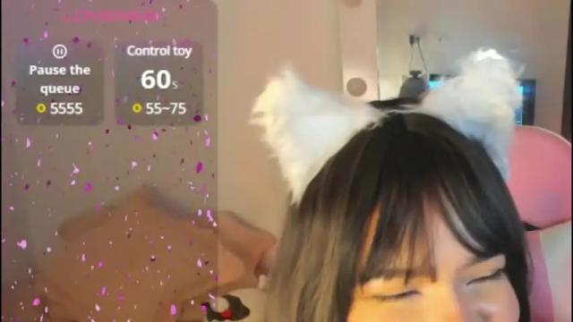Image 12 of girl_alana Stream on Chaturbate on 2 months ago