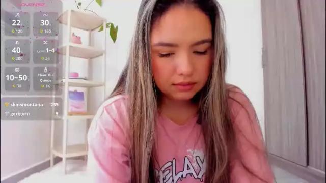 Image 2 of girl_alana Stream on Chaturbate on 1 month ago