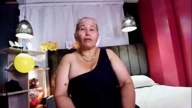 Image 10 of girl_amada Stream on Chaturbate on 2 months ago